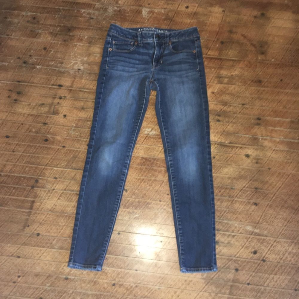 American Eagle distressed super skinny size 2 jeans